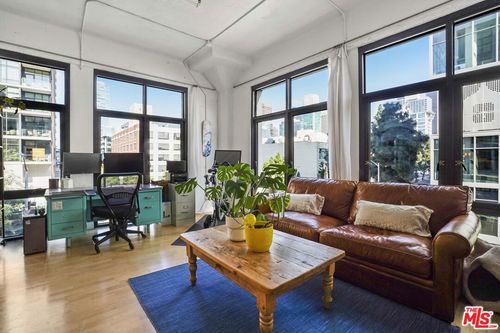 306-330 W 11th Street, Los Angeles, CA, 90015 | Card Image