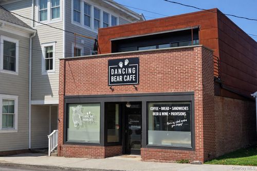 10 E Main St, Pawling, NY, 12564-1403 | Card Image