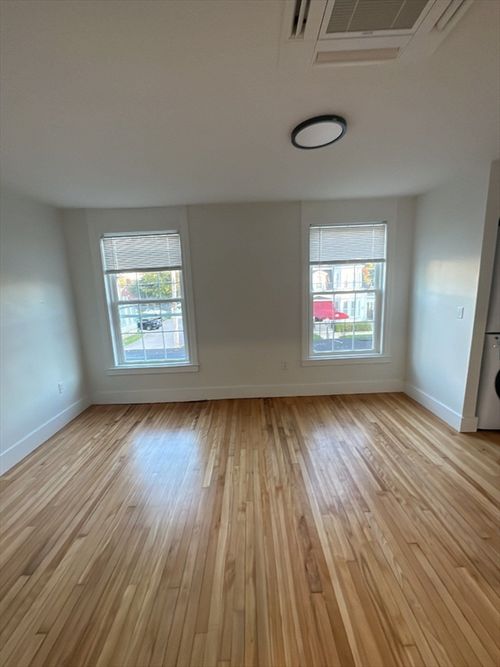 6-31-39 South Street, Foxboro, MA, 02035 | Card Image