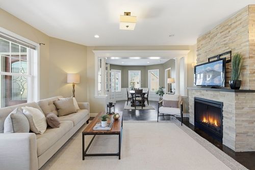 1-110-108 Burrill St, Swampscott, MA, 01907-1946 | Card Image