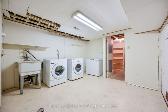3 Talisman Crt, House other with 4 bedrooms, 2 bathrooms and 2 parking in Dundas ON | Image 28