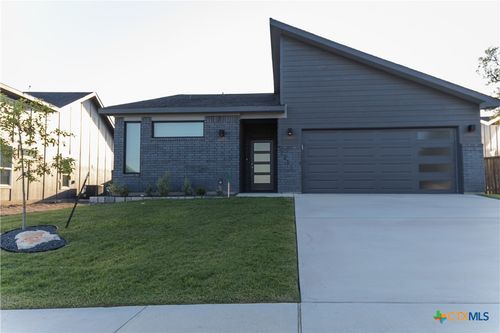 2221 Wooster St, Nolanville, TX, 76559-4755 | Card Image