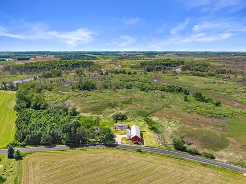 N9523 N River Road, Ixonia, WI, 53036 | Card Image