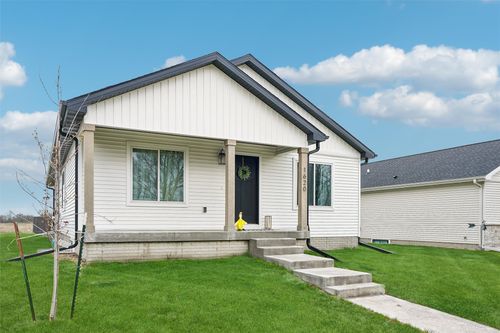 1620 Justice Way, Knoxville, IA, 50138-3359 | Card Image