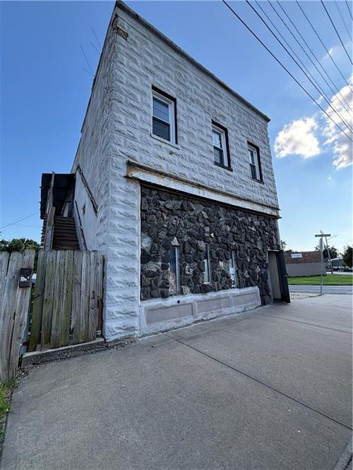 1019 Osage Ave, Kansas City, KS, 66105-1722 | Card Image
