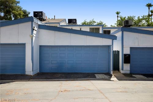 4288 Kona Coast Way, Las Vegas, NV, 89121-4803 | Card Image