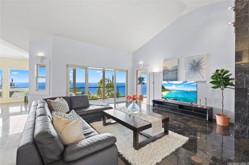 855 Ikena Cir, Honolulu, HI, 96821-2553 | Card Image
