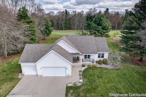 3878 Darcliff Ln, Twin Lake, MI, 49457-8641 | Card Image