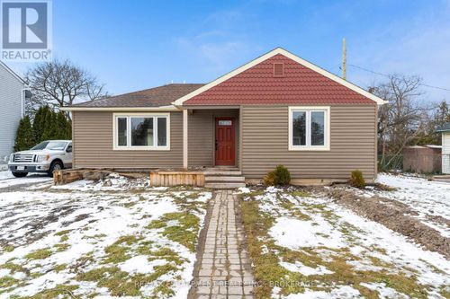 main-18 Princess St, St Catharines, ON, L2P2R1 | Card Image