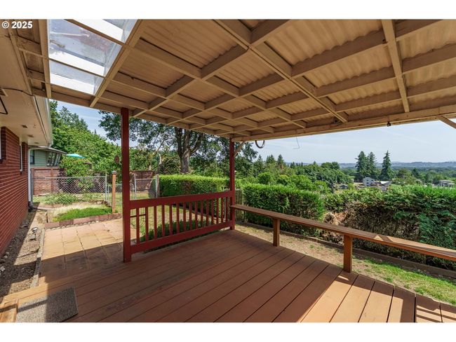 1938 Nw Sierra Ln, House other with 3 bedrooms, 2 bathrooms and 2 parking in Camas WA | Image 27