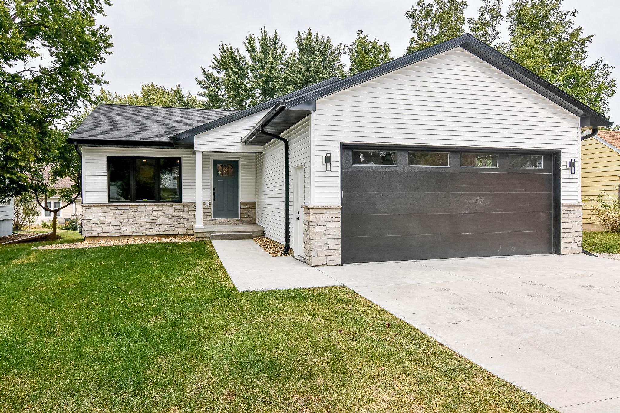 22nd St, Cedar Falls, IA 50613