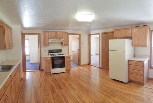 apt-2-6 Pond St, Spencer, MA, 01562-2682 | Card Image