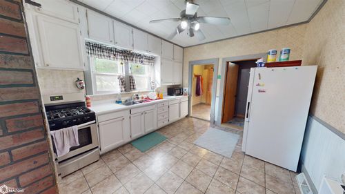 165 S Church Street, Packwood, IA, 52580 | Card Image