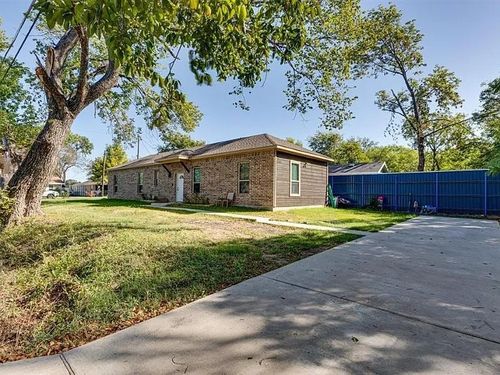 8102 Suetelle Dr, Dallas, TX, 75217-9219 | Card Image