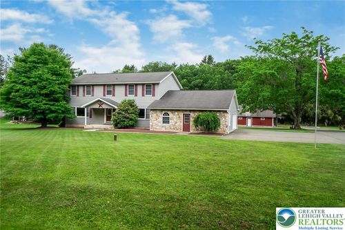 390 Forest Inn Rd, Lehighton, PA, 18235-5249 | Card Image