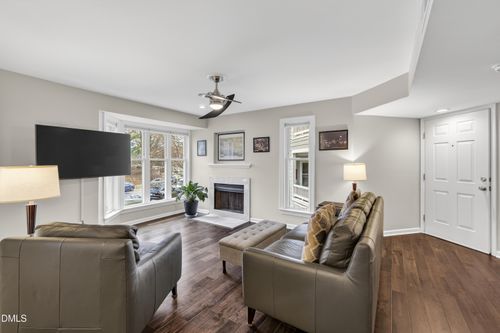 apt-202-1031 Wirewood Dr, Raleigh, NC, 27605-1297 | Card Image