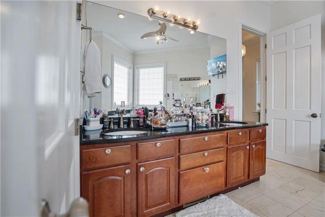 1702 Cedar Ridge Rd, House other with 4 bedrooms, 4 bathrooms and null parking in Parsons KS | Image 25