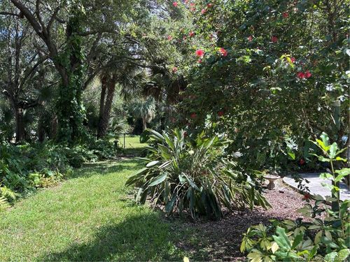 5713 Papaya Dr, FORT PIERCE, FL, 34982-3766 | Card Image