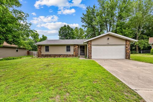 3748 S Hillcrest Ave, Springfield, MO, 65807-3933 | Card Image