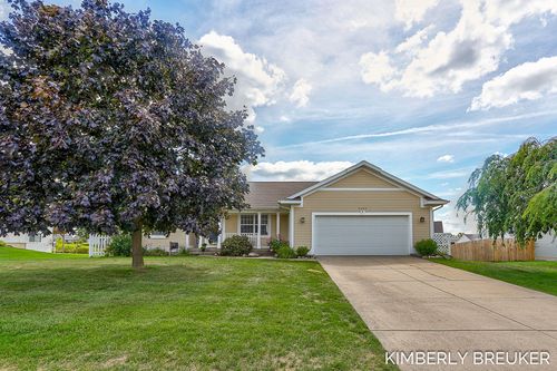 3646 Lenters Dr, Hudsonville, MI, 49426-8662 | Card Image