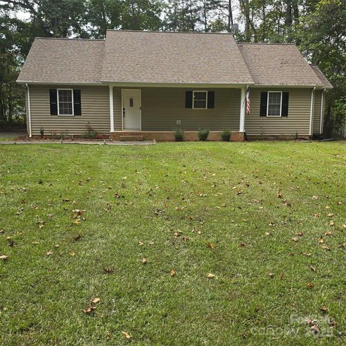 440 Troy-Candor Rd, Troy, NC, 27371-8374 | Card Image