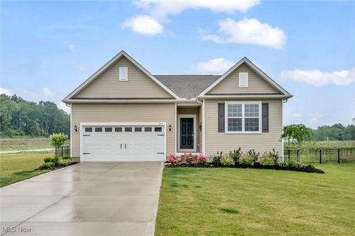 1014 Marissa Dr, Wadsworth, OH, 44281-9108 | Card Image