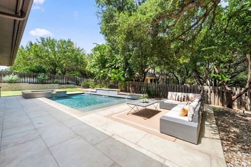 852 Sunfish St, Lakeway, TX, 78734-4464 | Card Image