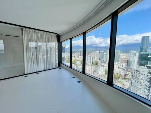 310x-1033 Nelson Street, Vancouver, BC, V6E0E5 | Card Image
