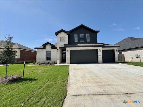 613 Golden Eagle Dr, Salado, TX, 76571-6679 | Card Image