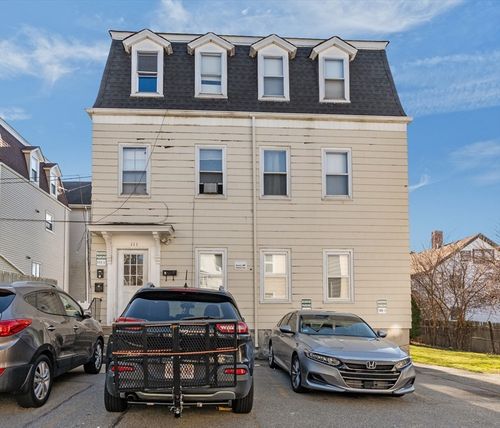 111 Park St, Fall River, MA, 02721-7161 | Card Image