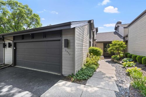 5357 Winding Creek Dr, ROCKFORD, IL, 61114-5483 | Card Image