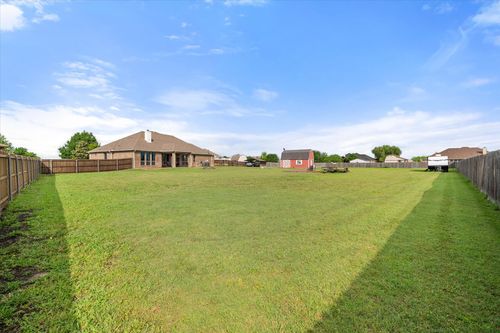 125 Courtney Cir, Waxahachie, TX, 75165-4260 | Card Image