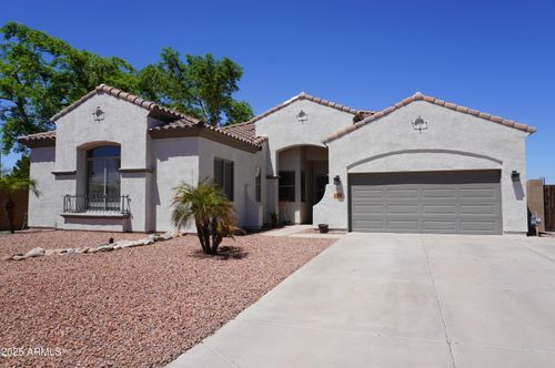 6964 S Tucana Ln, Gilbert, AZ, 85298-9057 | Card Image
