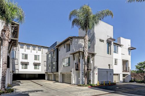 unit-12-5410 W 149th Pl, Hawthorne, CA, 90250-8382 | Card Image