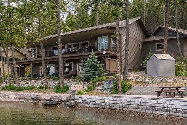 Rear View of Home | Image 57