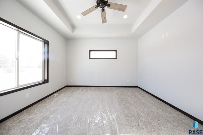 415 Elm St, House other with 3 bedrooms, 2 bathrooms and null parking in Lennox SD | Image 14