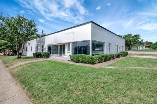 2200 Evans Ave, Fort Worth, TX, 76104-6066 | Card Image