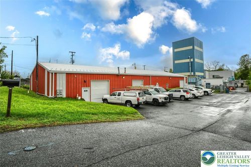 610 Front St, Catasauqua, PA, 18032-2436 | Card Image