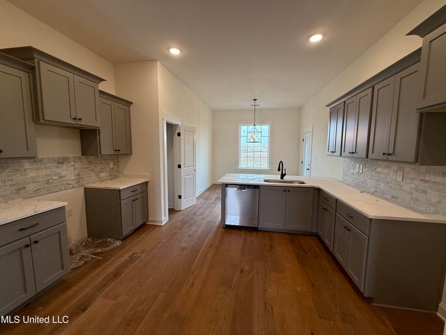 Kitchen | Image 9