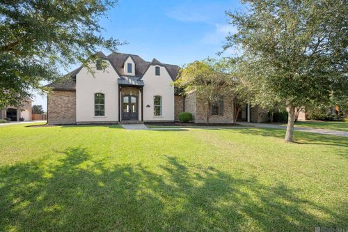 6447 Coushatta Dr, Gonzales, LA, 70737-8612 | Card Image