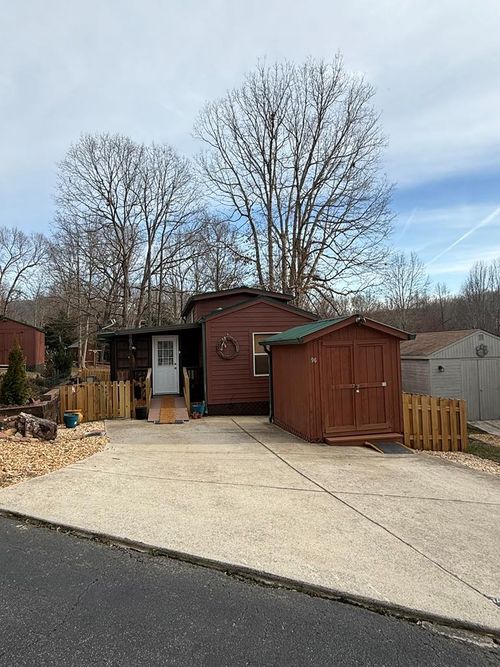 96 Stag Leap Dr, Cleveland, GA, 30528-2980 | Card Image