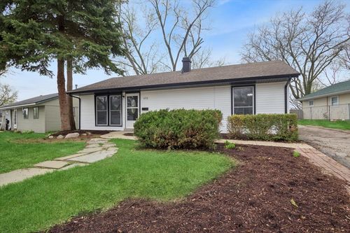 972 Osage Ct, Carpentersville, IL, 60110-1214 | Card Image