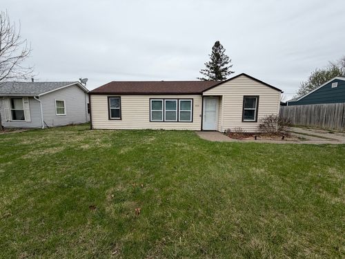 535 15th Ave, Silvis, IL, 61282-1817 | Card Image