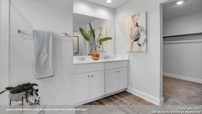 1025 Argonne Forest, House other with 4 bedrooms, 2 bathrooms and null parking in Seguin TX | Image 27
