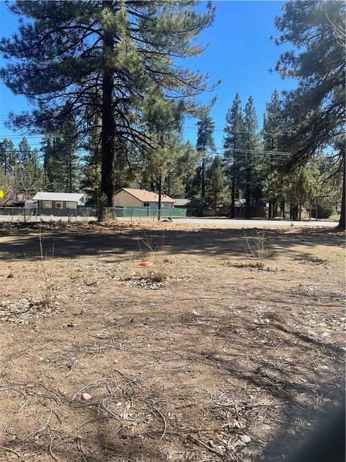 109 W North Shore Drive, Big Bear City, CA, 92314 | Card Image