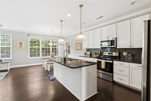 1416 Farm Ridge Rd, Kernersville, NC, 27284-4080 | Card Image