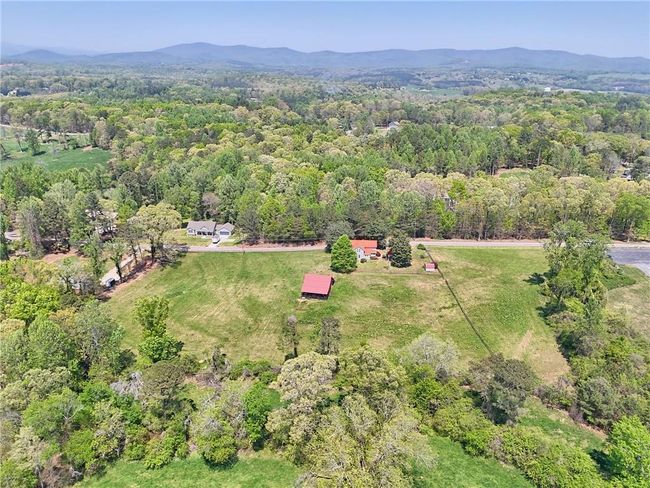 1096 Sutton Mill Rd, House other with 3 bedrooms, 2 bathrooms and 9 parking in Clarkesville GA | Image 76
