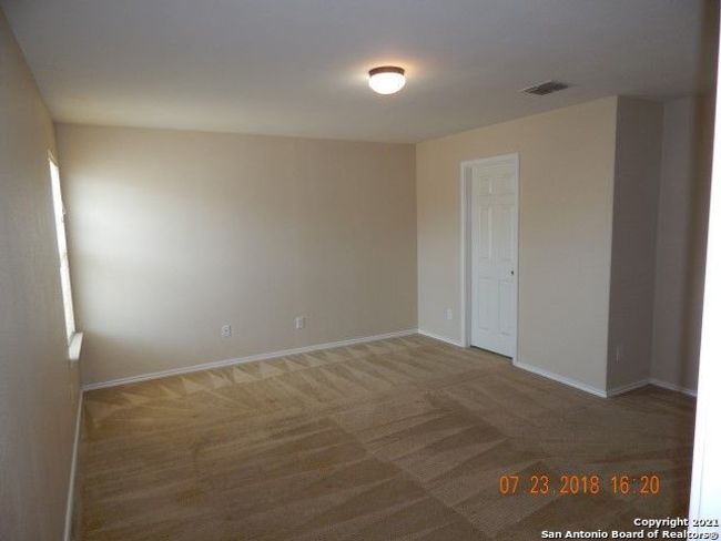 7127 Comet Mnr, House other with 3 bedrooms, 3 bathrooms and null parking in San Antonio TX | Image 16