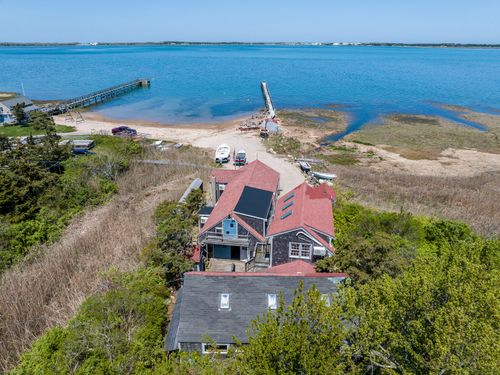 164 Beale Way, Barnstable, MA, 02630-1134 | Card Image