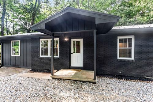 123 Quarry Rd, Andrews, NC, 28901-7321 | Card Image
